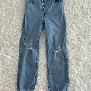 Levi’s Ribcage Straight Ankle Women’s Jeans